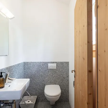 Schinnas 757 Apartamento